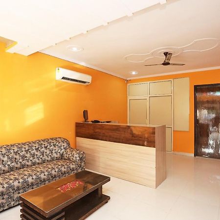 Oyo Rose Residency Near Dwarka Sector 9 Metro Station Hotel Új-Delhi Kültér fotó