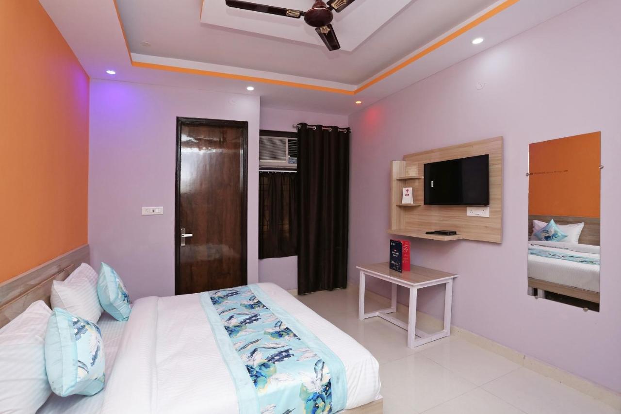 Oyo Rose Residency Near Dwarka Sector 9 Metro Station Hotel Új-Delhi Kültér fotó