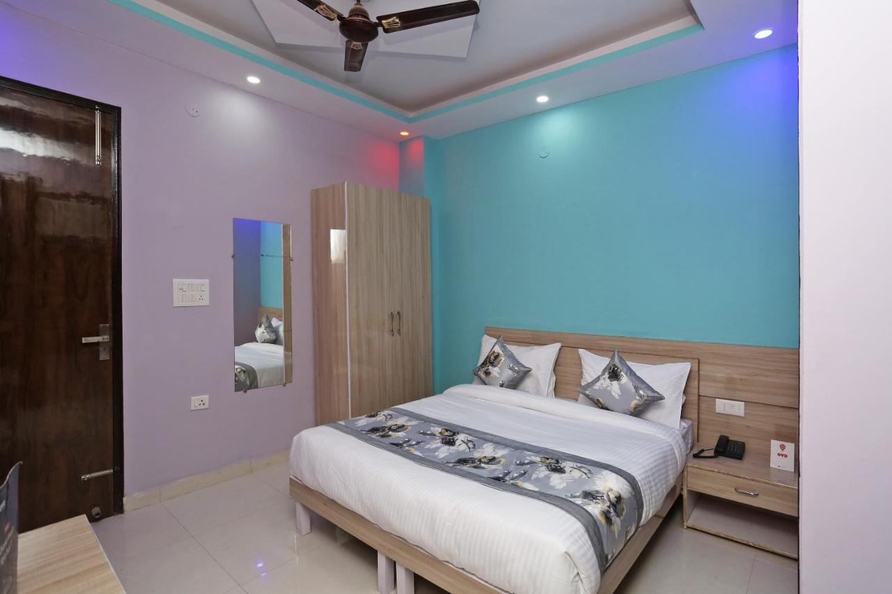 Oyo Rose Residency Near Dwarka Sector 9 Metro Station Hotel Új-Delhi Kültér fotó
